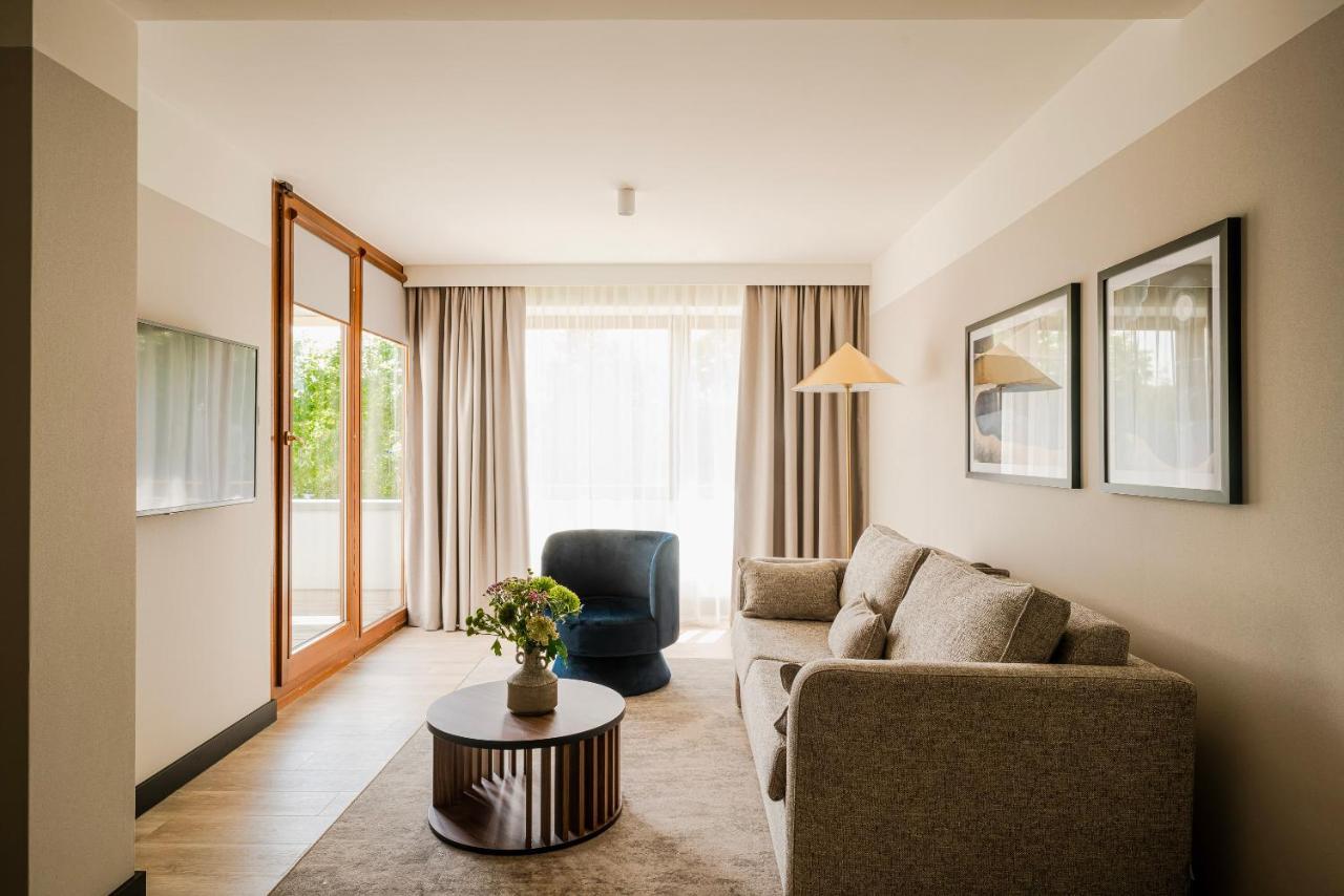Royal Tulip Sand Kołobrzeg Exterior foto A living room at the Hotel